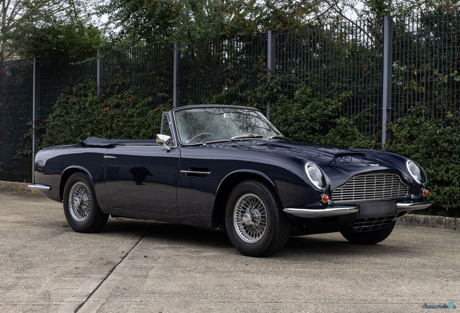1970' Aston Martin DB6 Volante photo #2