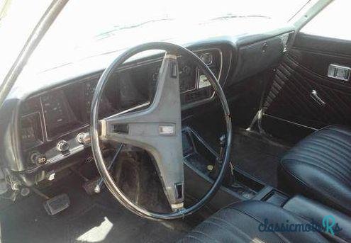 1974' Toyota Crown photo #4