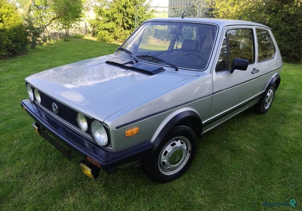 1980' Volkswagen Golf 1.3 C photo #6