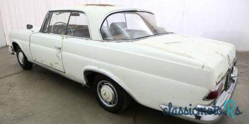 1963' Mercedes-Benz 220 Se Sunroof Coupe photo #4