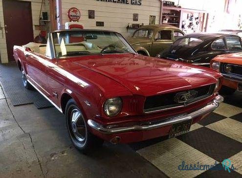 1965' Ford Mustang Convertible photo #4