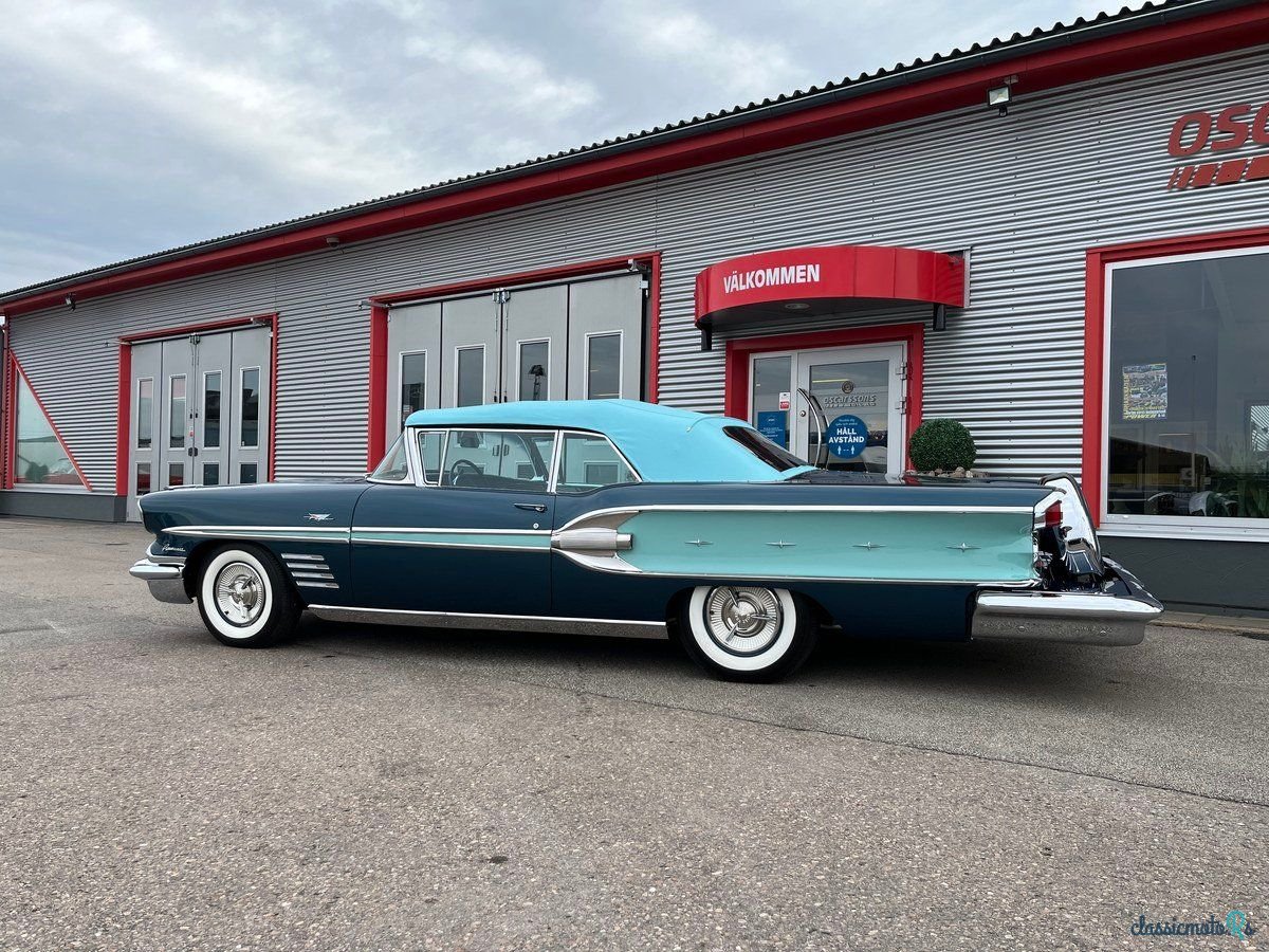 1958' Pontiac Parisienne photo #2