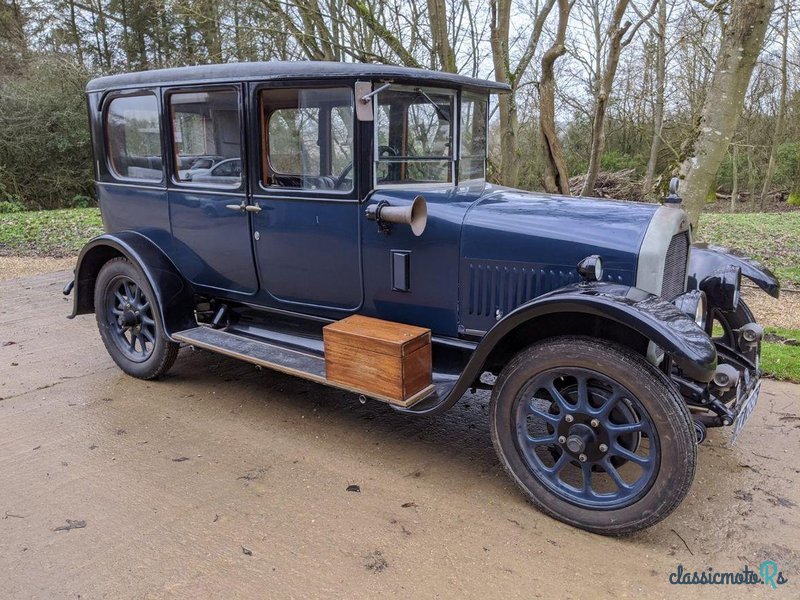 1927' Humber 14/40 Six Light Saloon photo #3