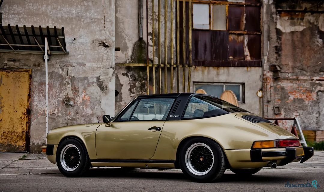 1976' Porsche 911 photo #2