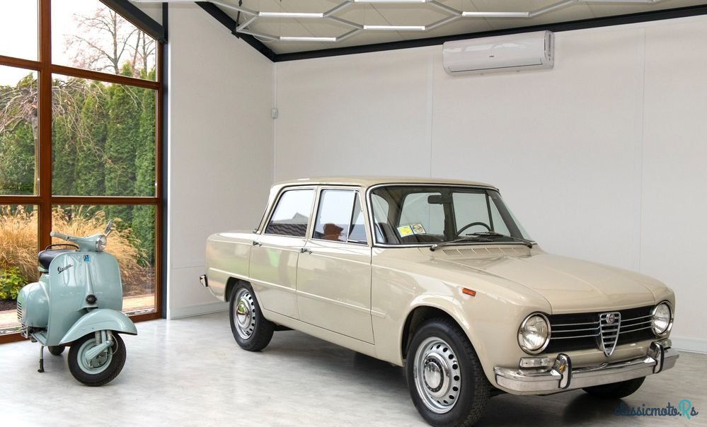 1968' Alfa Romeo Giulia photo #3