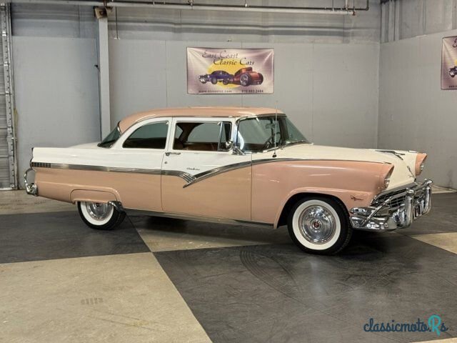 1956' Ford Fairlane photo #5