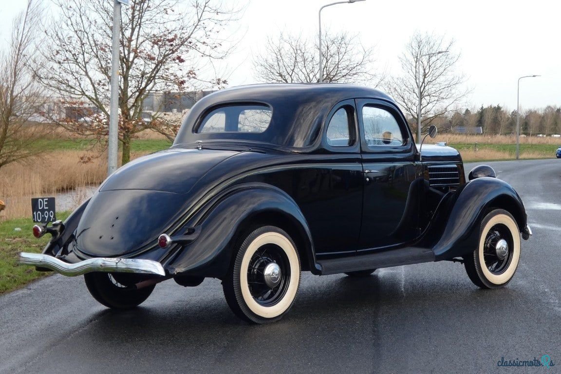 1935' Ford Model 48 photo #4