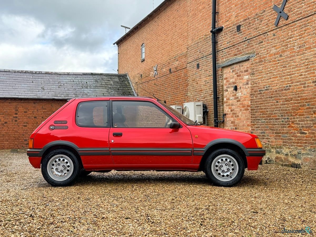 1988' Peugeot 205 photo #3