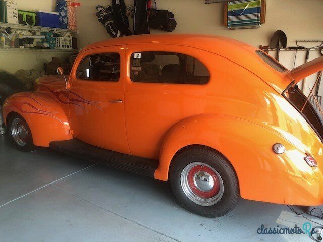 1940' Ford Deluxe photo #3