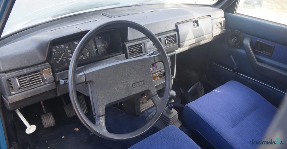 1975' Volvo 245 photo #6