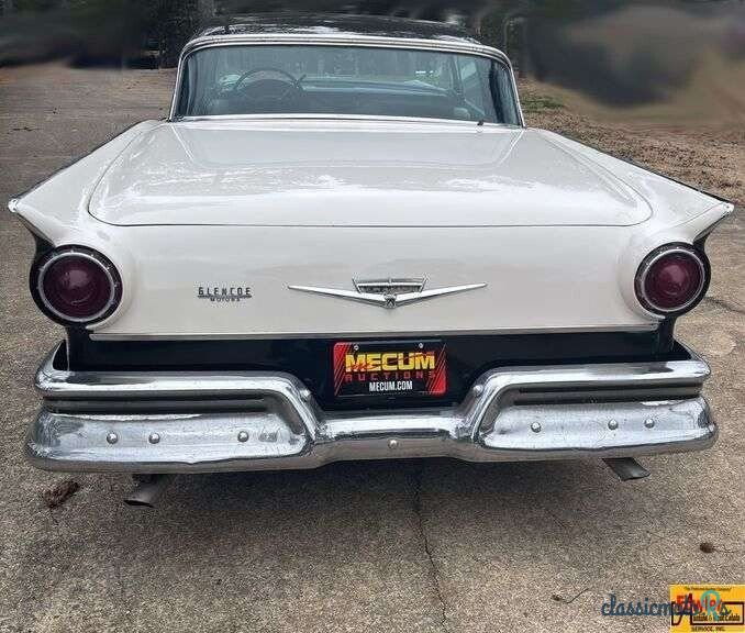 1957' Ford Fairlane photo #4
