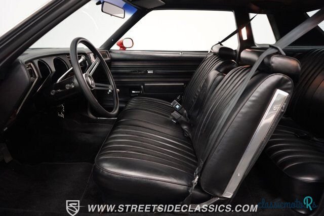 1977' Oldsmobile Cutlass photo #3