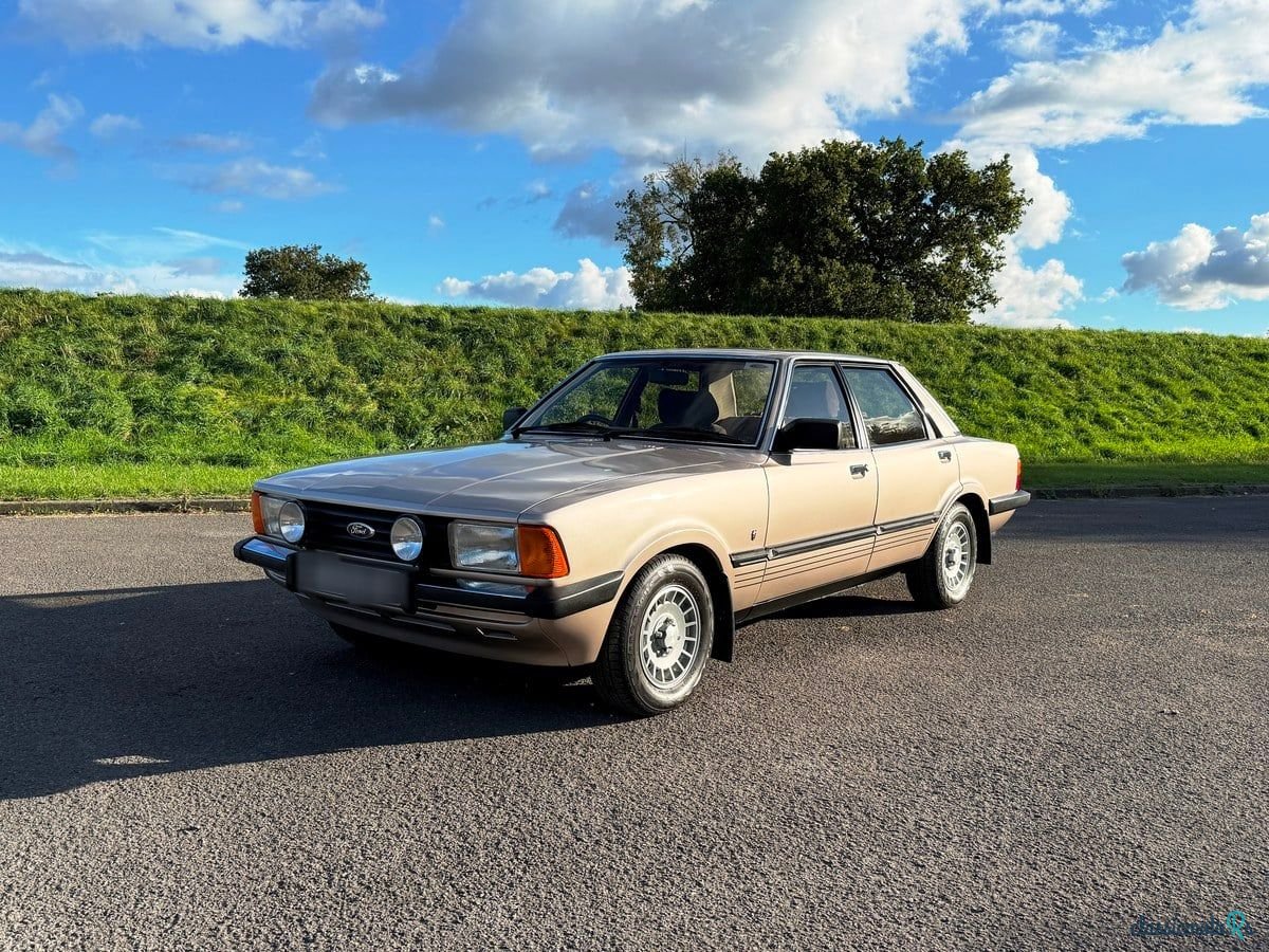 1982' Ford Cortina photo #2