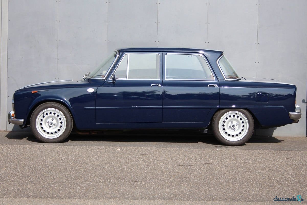 1965' Alfa Romeo Giulia photo #5