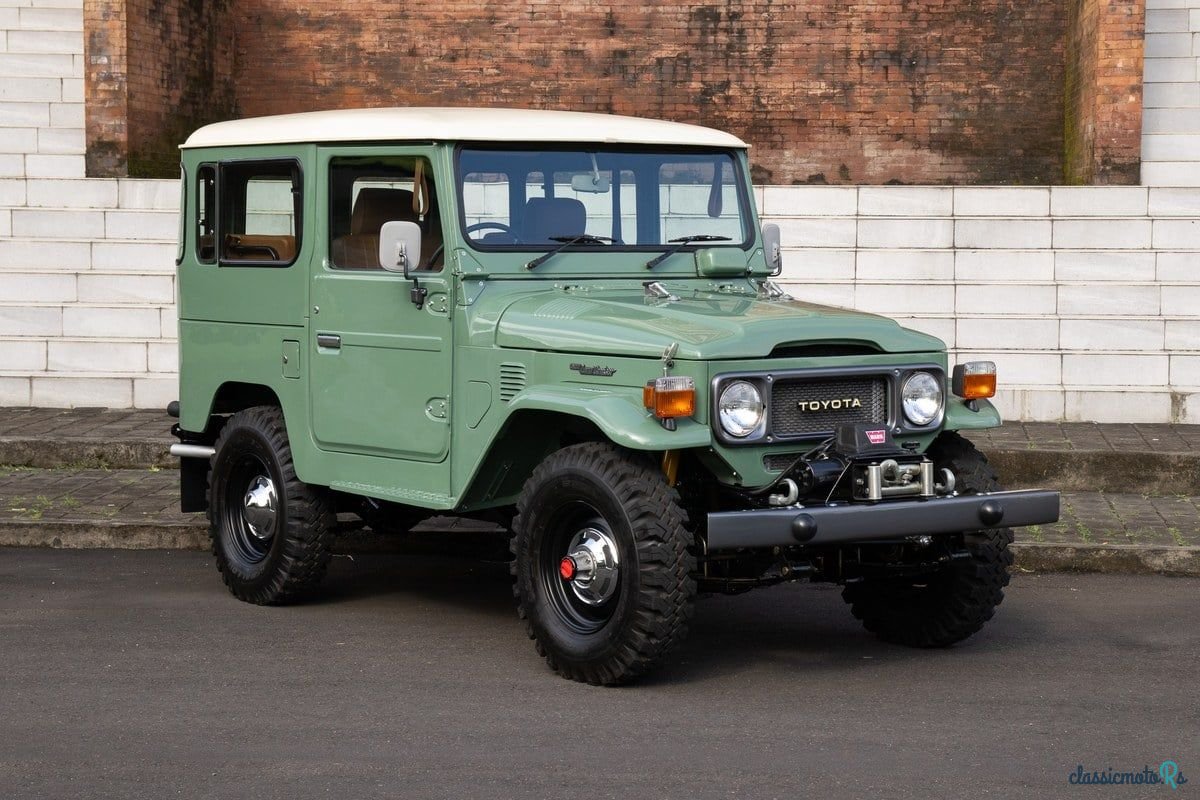 1980' Toyota Land Cruiser photo #1