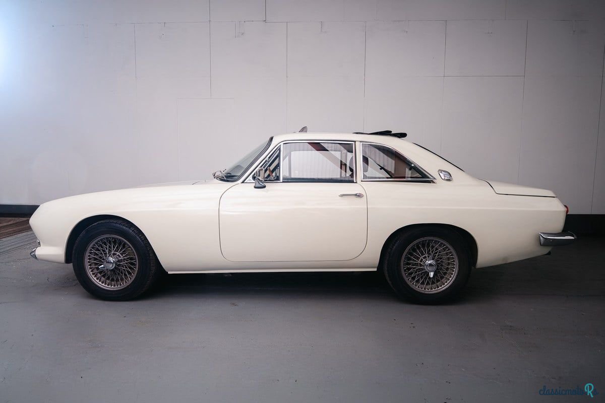 1965' Reliant Scimitar photo #2