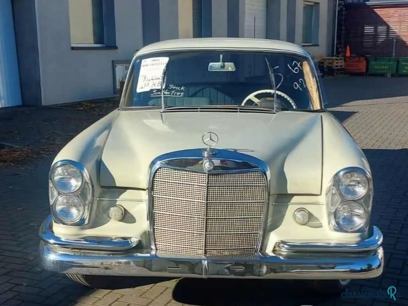 1963' Mercedes-Benz 220 W111 photo #2