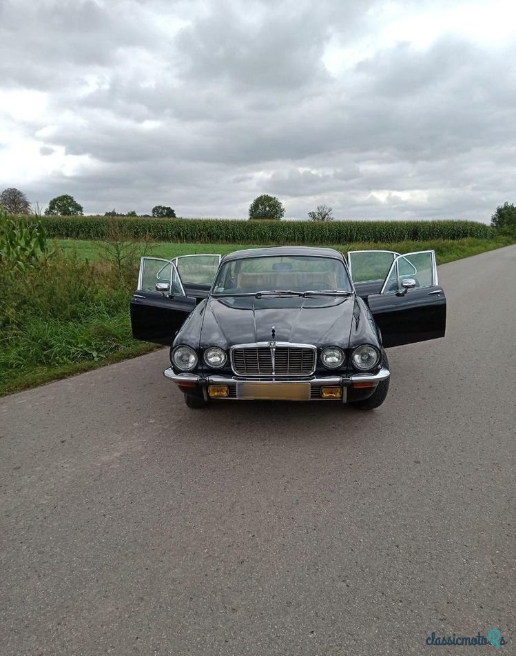 1976' Jaguar XJ photo #5