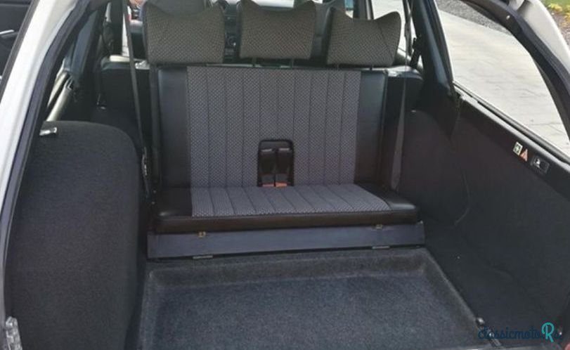 1978' Mercedes-Benz W123 photo #2