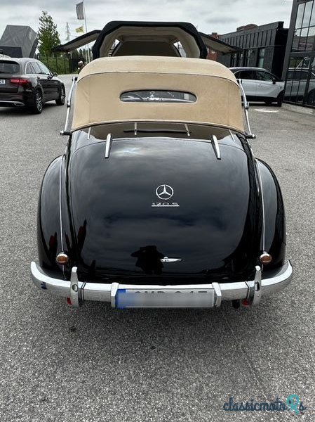 1950' Mercedes-Benz photo #3