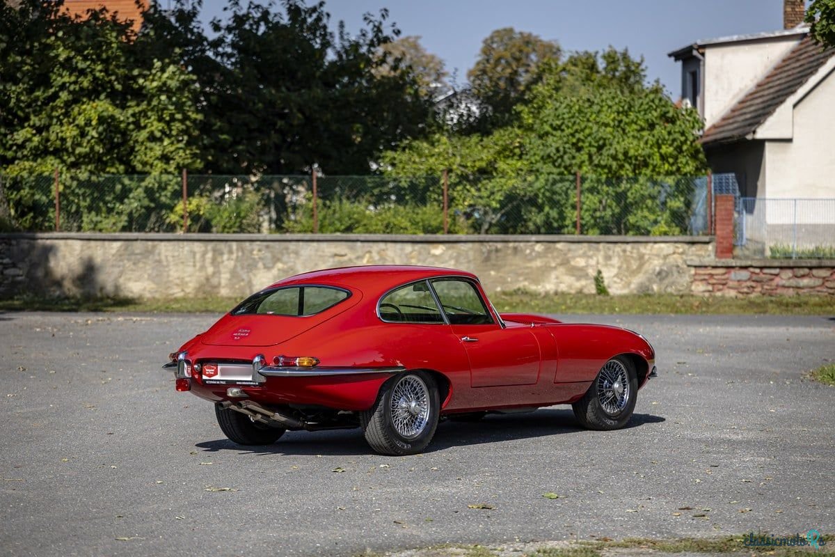 1967' Jaguar E-Type photo #3
