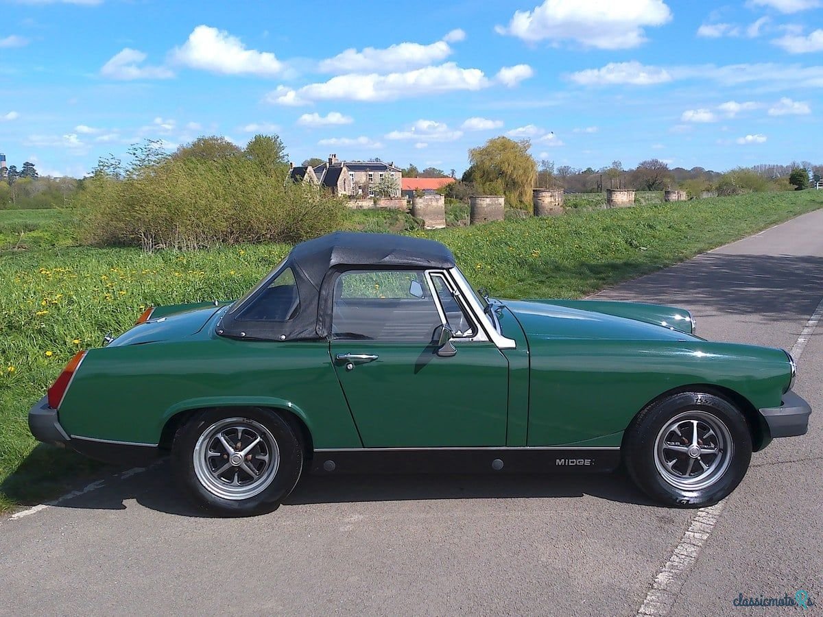 1976' MG Midget photo #5