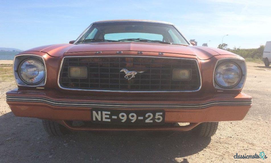 1975' Ford Mustang 2 Hardtop photo #2