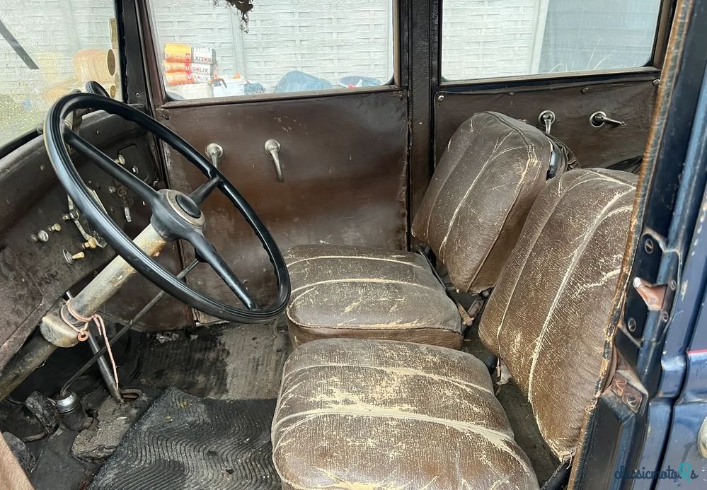 1935' Renault Monaquatre photo #5