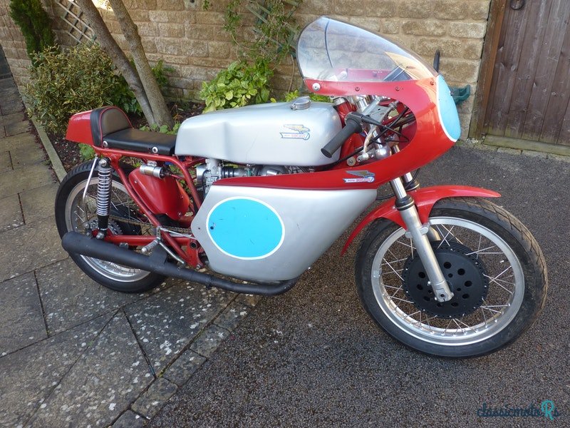 1967' Ducati 350 photo #1