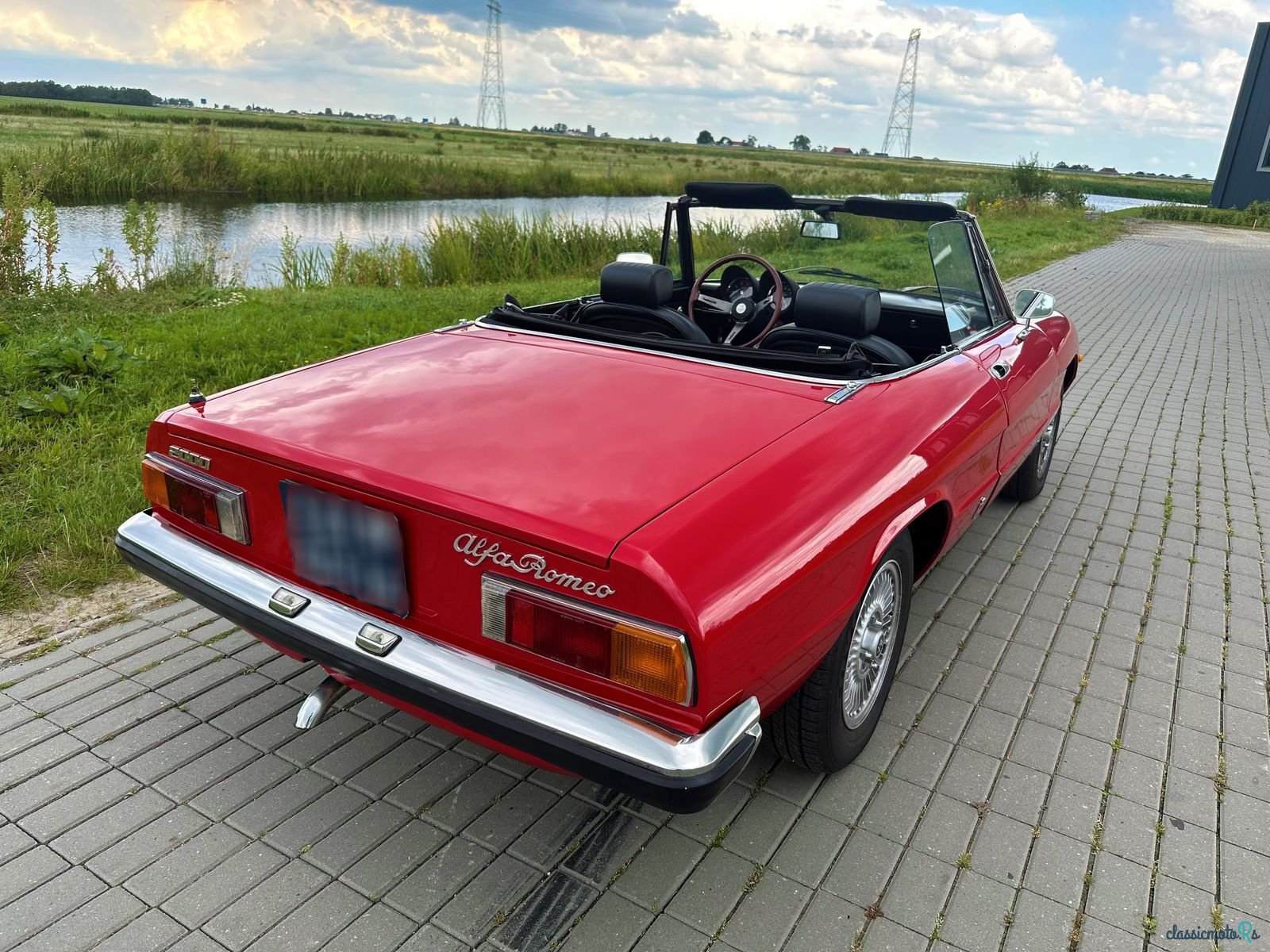 1974' Alfa Romeo 2000 Spider Veloce photo #4