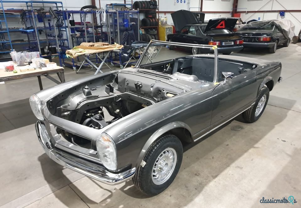 1969' Mercedes-Benz 280 SL Pagoda photo #1