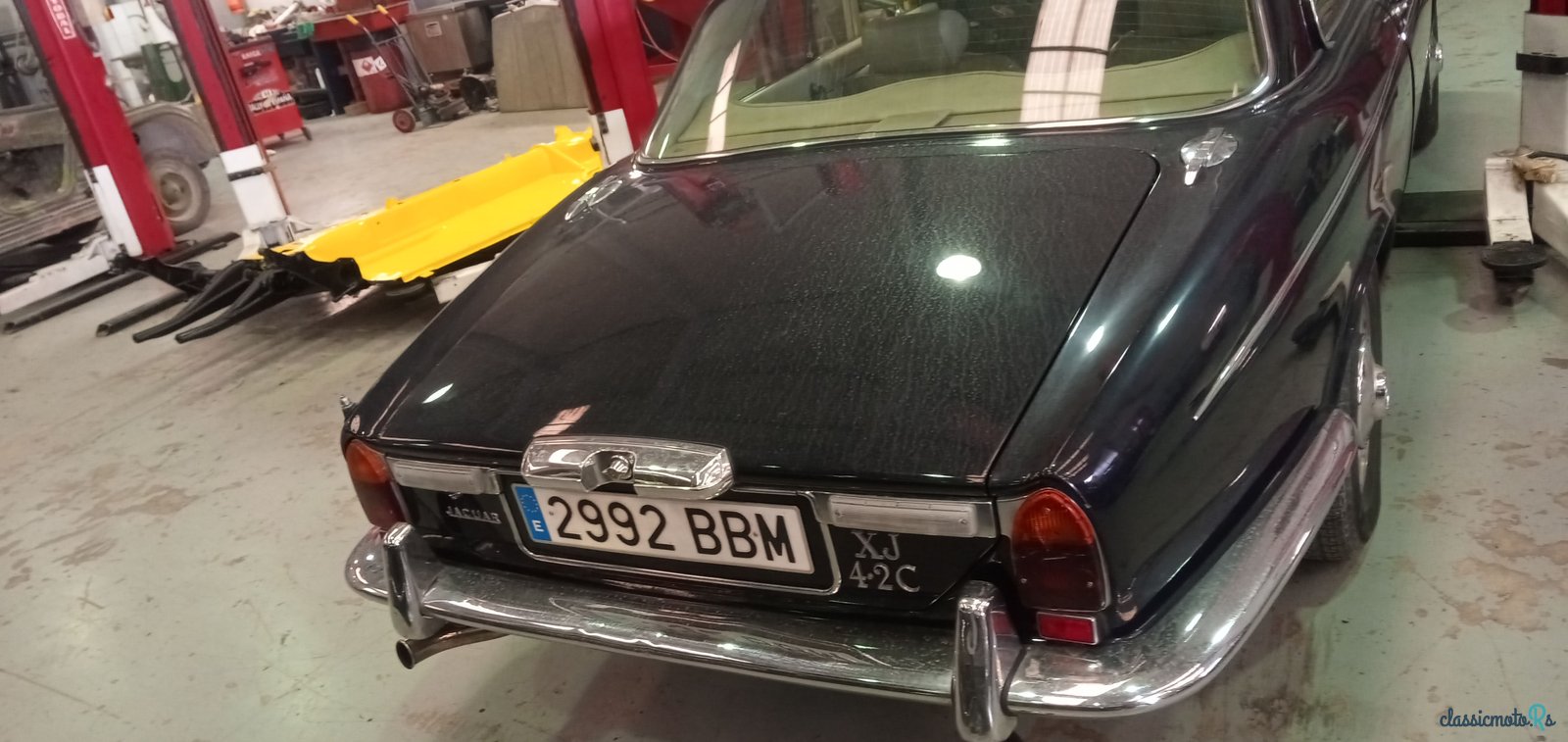 1975' Jaguar XJ6 photo #5