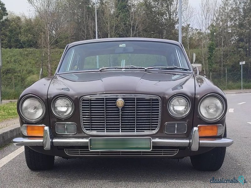 1972' Jaguar XJ photo #1