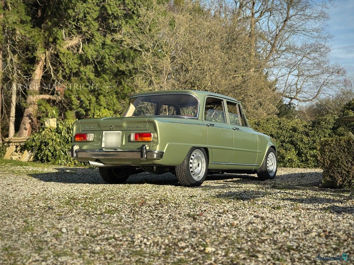 1974' Alfa Romeo Giulia photo #2
