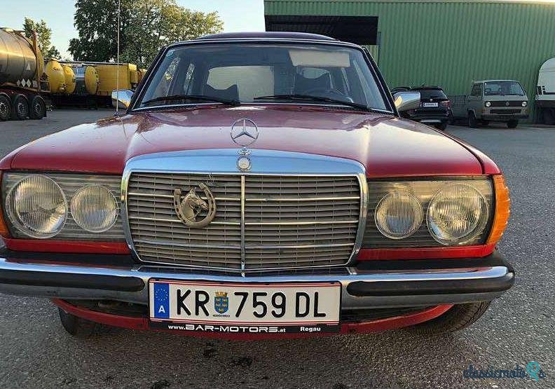 1977' Mercedes-Benz 300 D photo #3