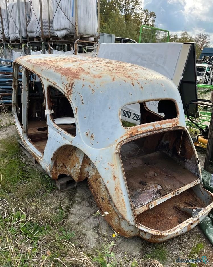 1955' Citroen BL-11 Traction Avant photo #2
