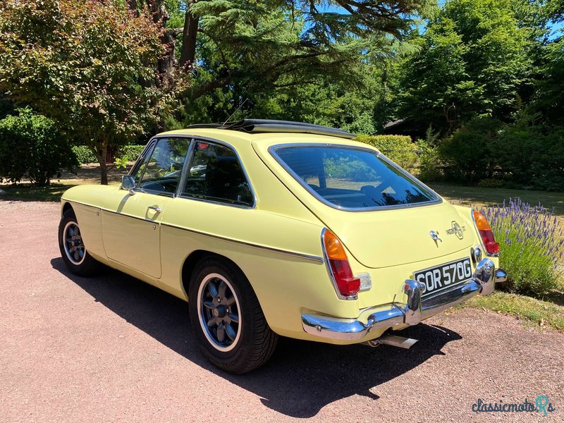 1969' MG B Gt photo #2