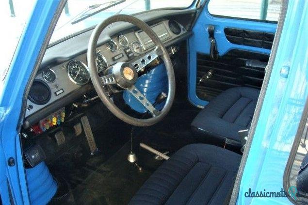 1968' Renault 8 photo #5