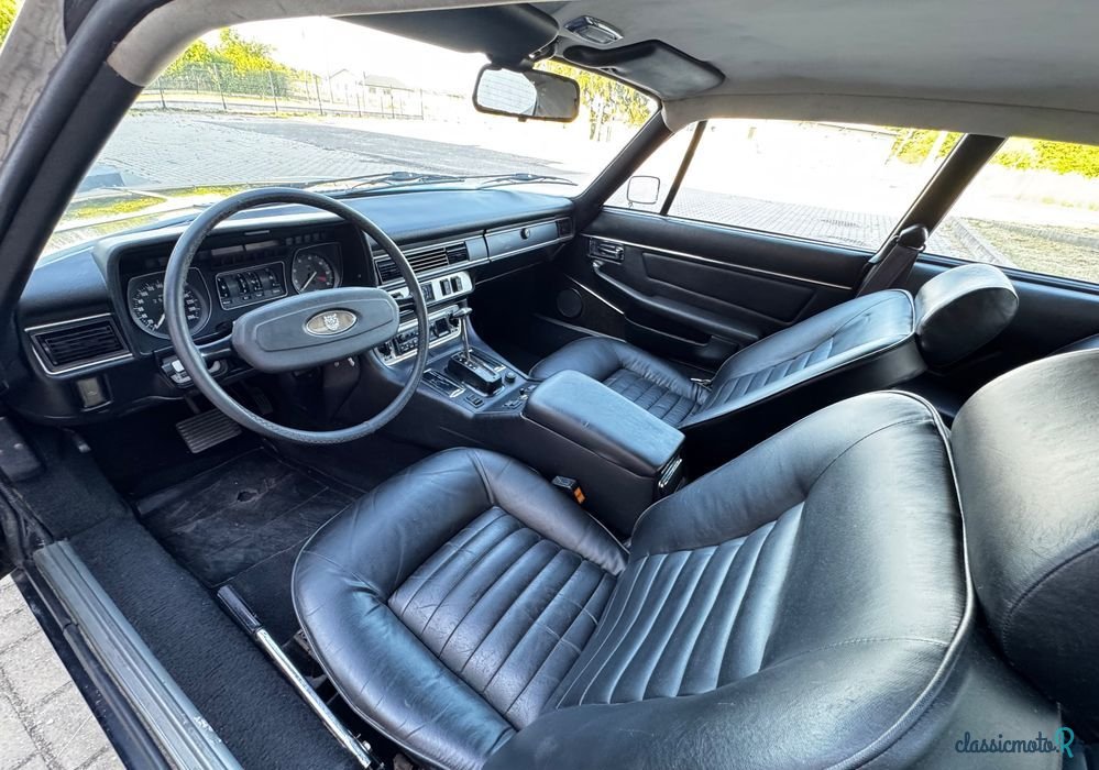1976' Jaguar XJS photo #5