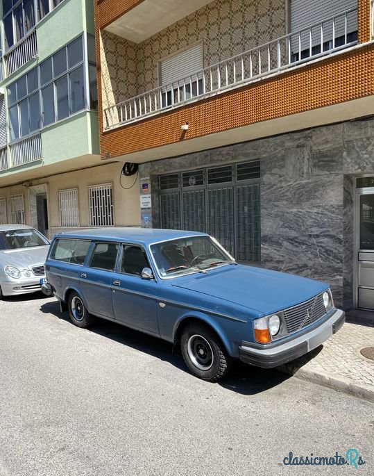 1977' Volvo 245 photo #1