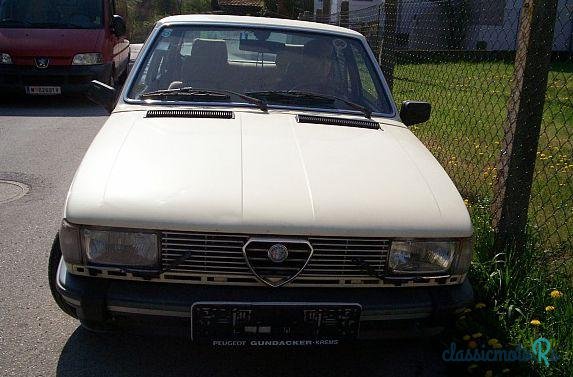 1982' Alfa Romeo Giulietta photo #1