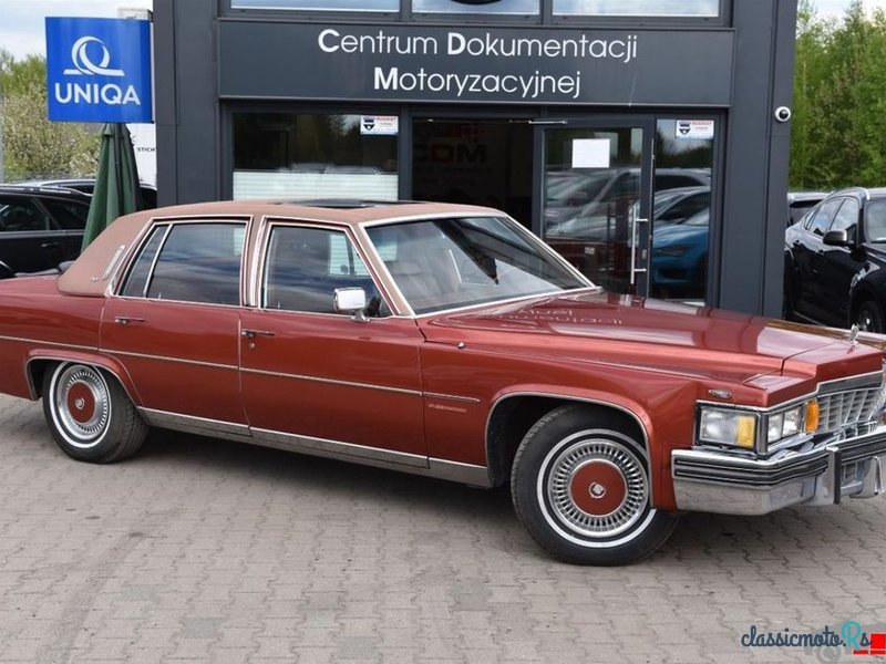 1977' Cadillac Fleetwood photo #2