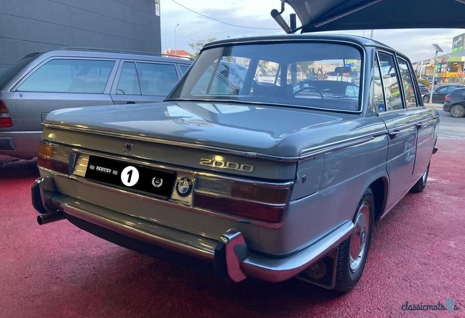 1968' BMW 2000 photo #5