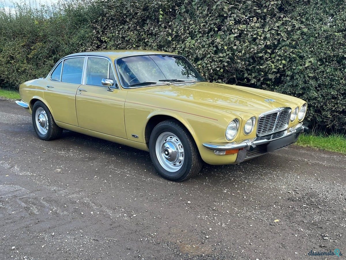 1976' Jaguar XJ photo #2