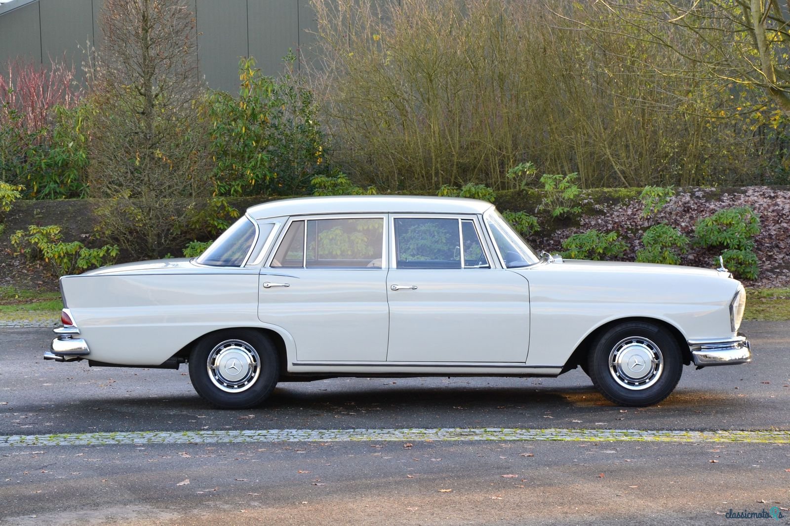 1961' Mercedes-Benz 220 S photo #6