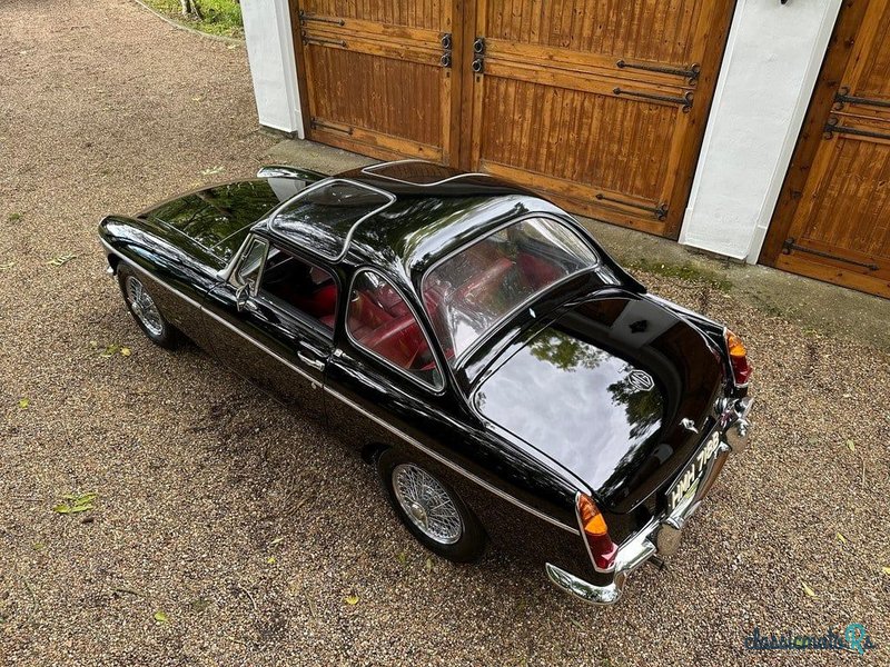 1964' MG MGB photo #2