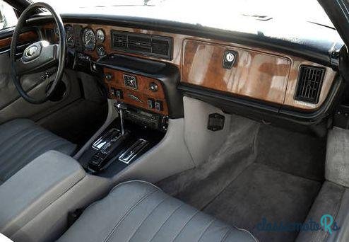 1985' Jaguar XJ12 photo #2