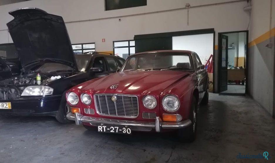 1970' Jaguar XJ photo #2