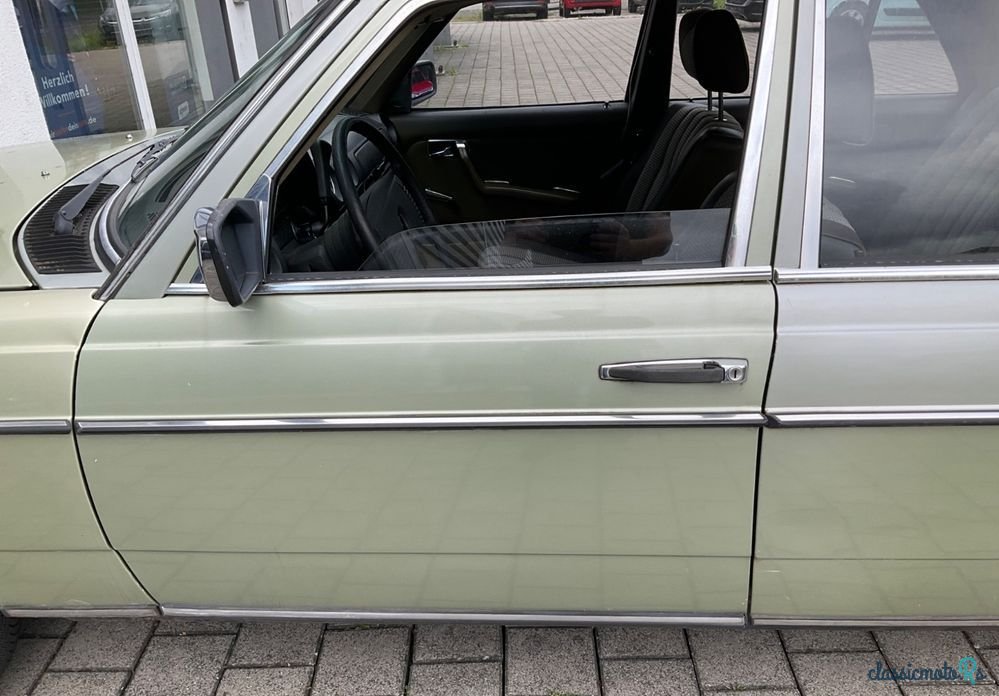 1976' Mercedes-Benz W123 photo #5