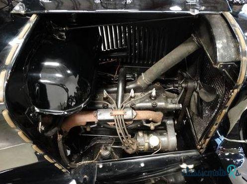 1923' Willys Overland Touring photo #4